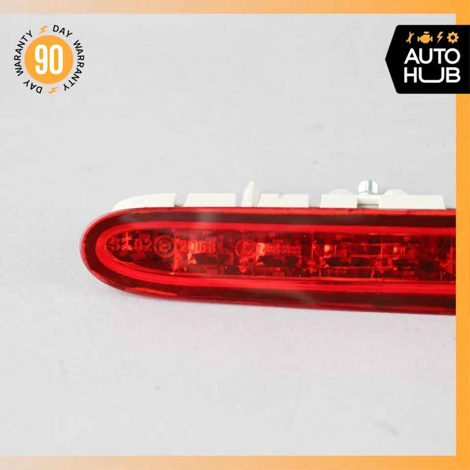 03-12 Mercedes R230 SL500 SL55 AMG maletero tercera luz de freno lámpara OEM Foto 3 de 4