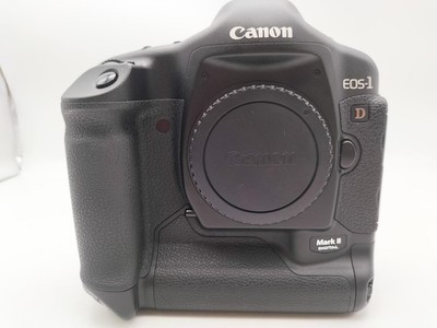 Digital Single Lens Reflex Camera Model EOS1D MARKII CANON