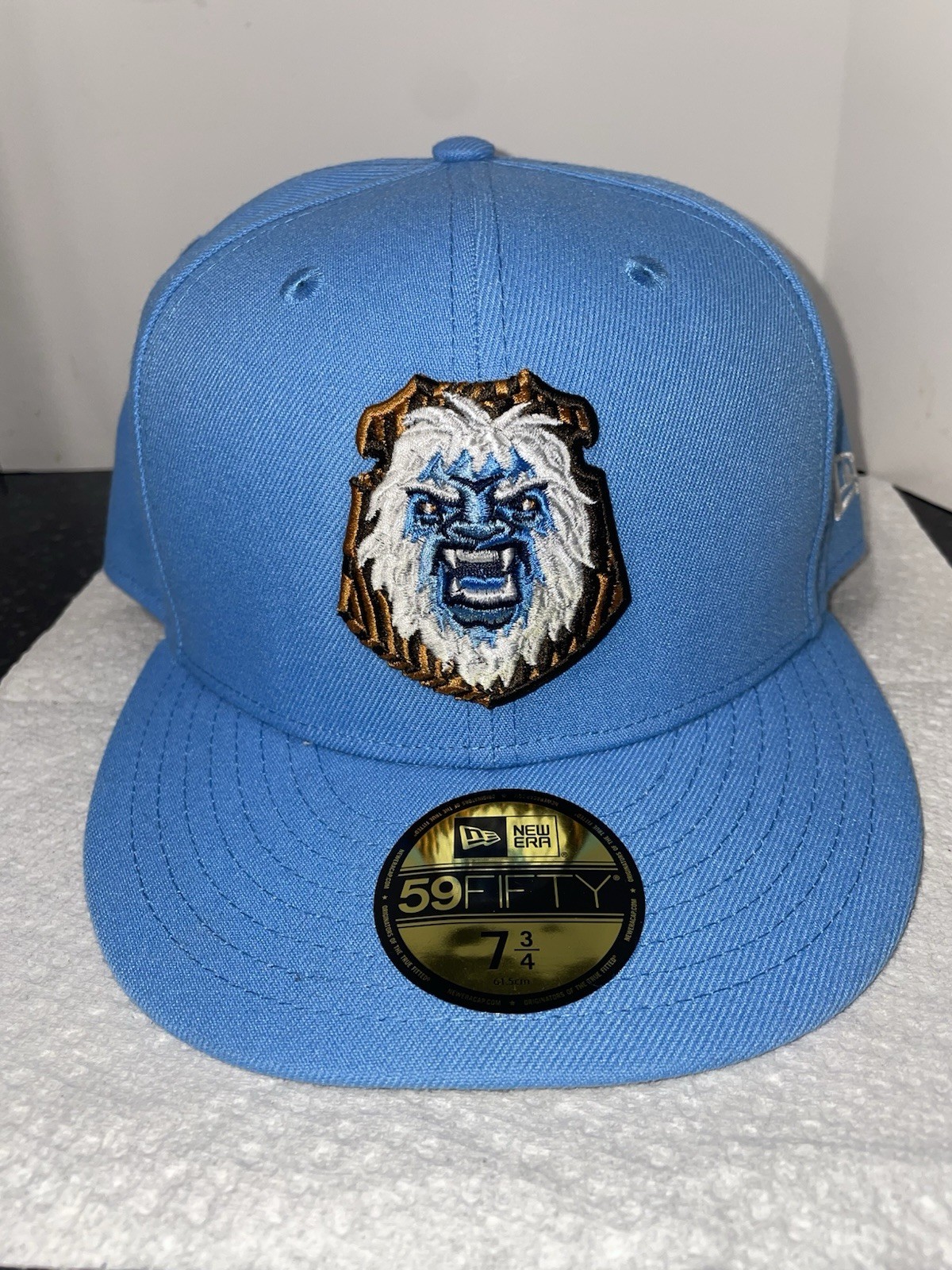New Era Abominable Trophy Clink Room 5950 59Fifty Fitted 7 3/4 Hat