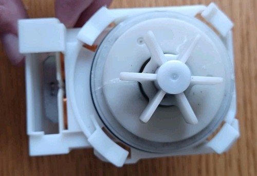 Indesit Waschmaschine Ablaufpumpe Motor Modell Nr. IWE81681ECO UK