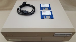Commodore Amiga 2000 A2000 Desktop Computer rev4.2 1MB Kickstart 1.3 - CA1009044