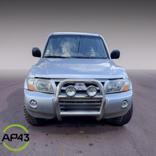 Porte avant et accessoires Mitsubishi PAJERO