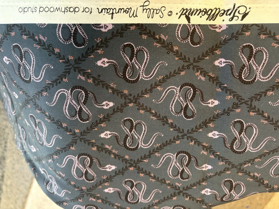 Dashwood Studio Spellbound I yarda cada uno Foto 3 de 4