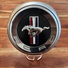 2010 2011 2012 Ford Mustang Coupe Rear Trunk Emblem Oem Ar33-6342508-af 2010 2011 2012 Ford Mustang Coupe Rear Trunk Emblem Oem Ar33-6342508-af