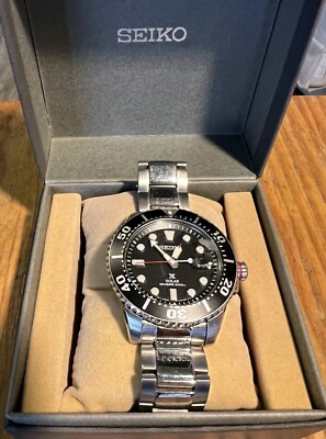 Seiko Prospex Solar Power Diver's 200m Men's Watch  Worn 3-4 Times SNE437J1