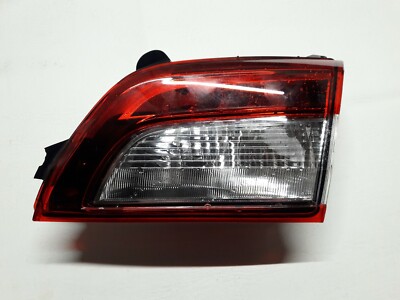 ECT PU 　NEW FLYER スカッシュテール 2015 2016 SUBARU OUTBACK RIGHT TAIL LIFT GATE LIGHT OEM USED