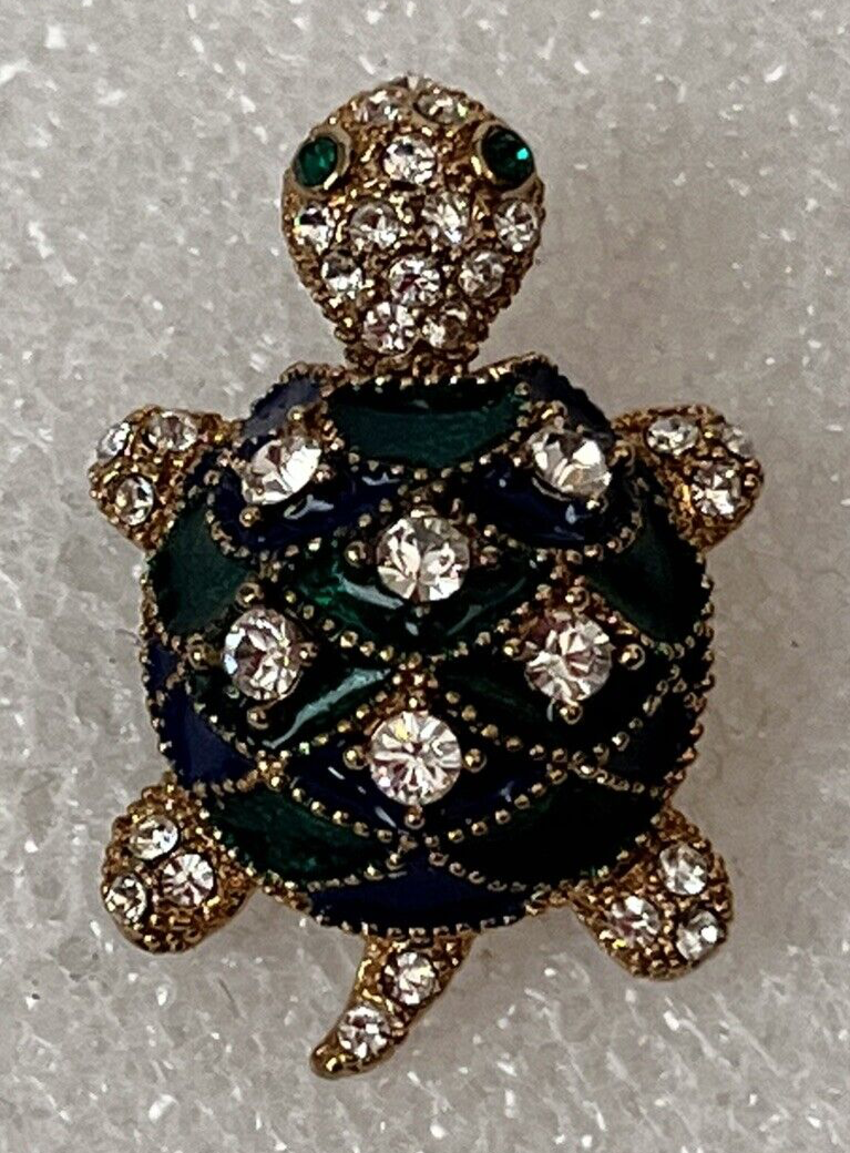 Vintage Green White Rhinestone Crystals Gold Tone Turtle Lapel Pin Brooch