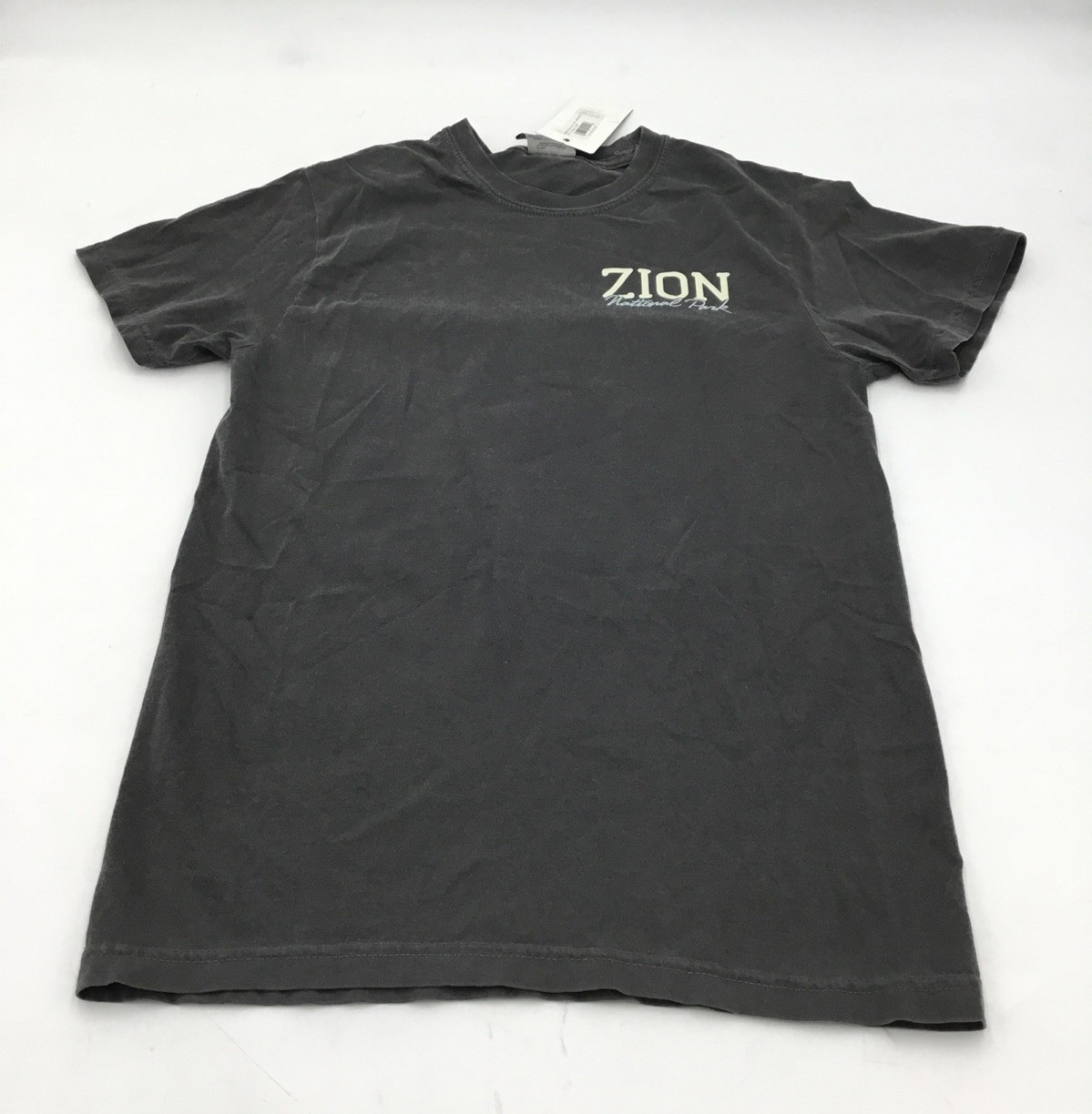 Comfort Colors Zion National Park Mens  Short Sleeve T shirt in Gray Size Small