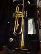 Yamaha Brass Trumpet With Hard Case