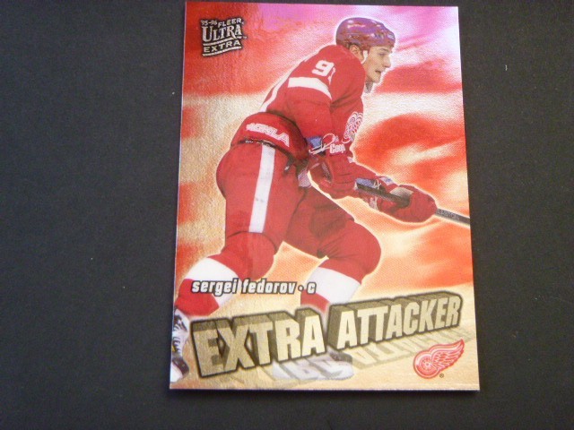 1995-96 Fleer Ultra Extra Attacker #920 Steve Yzerman Mint