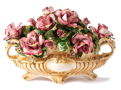 Großer Tafelaufsatz mit Rosen aus Capodimonte Porzellan Dekoration Made in Italy