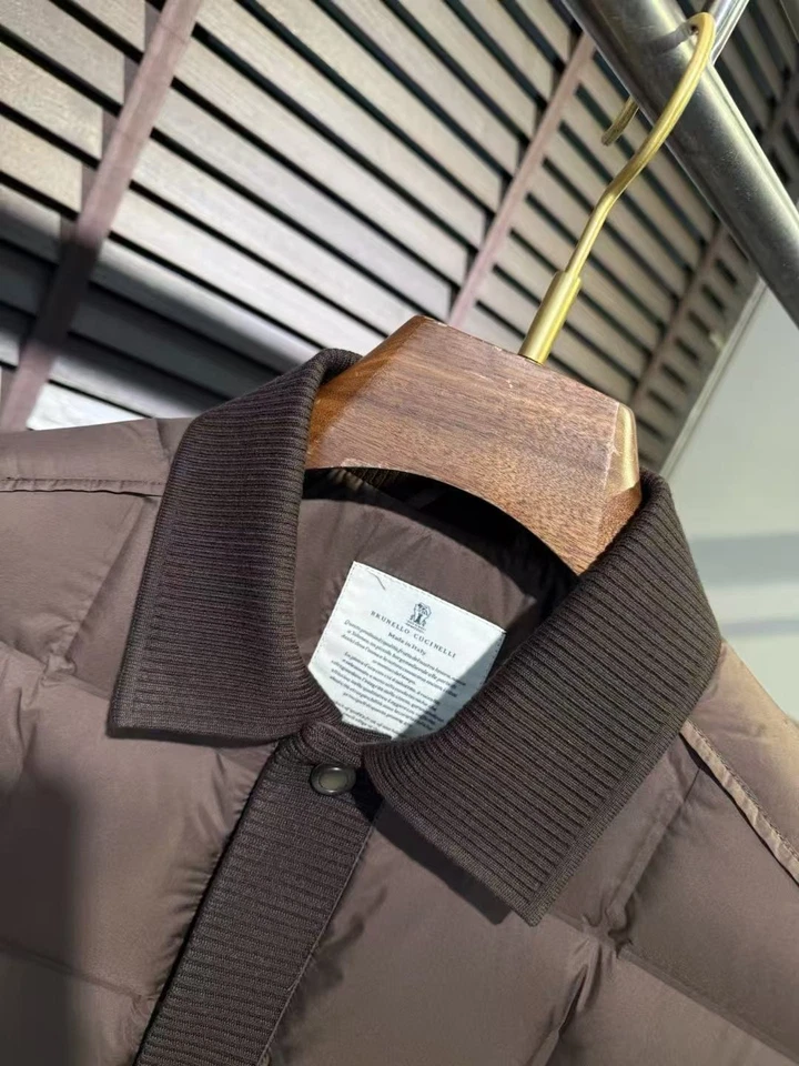 Brunello Cucinelli Para hombres Aire Libre Ocio Solapa Plumón Chaqueta Invierno Abrigo Cálido Foto 3 de 4