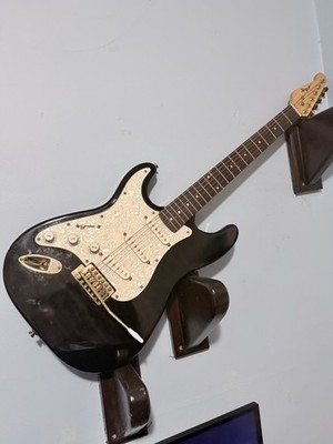 2025 BLACK/GOLD HARDWARE ARBOR JIMI HENDRIX REVERSE STRATOCASTER RH PLAYER