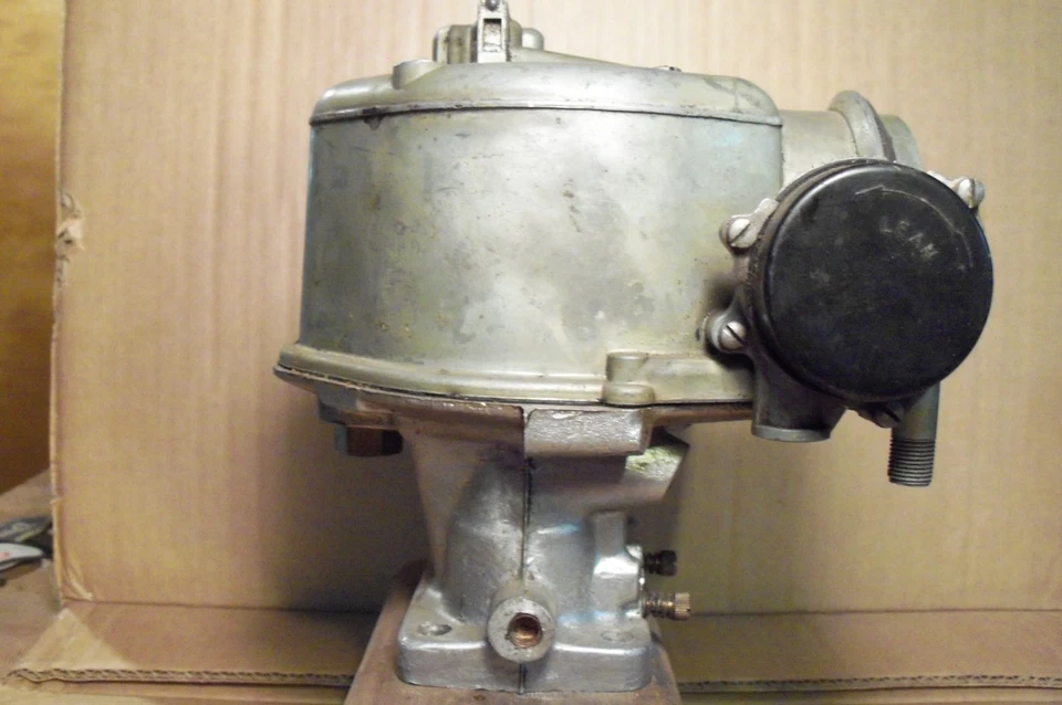 1949-51 Ford Lincoln Mercury - Duel Concentric Unit Carburetor - Image 3 of 4