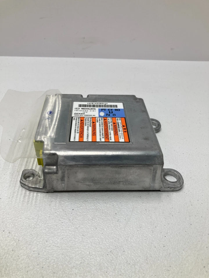 Unidad de módulo de control de seguridad Subaru Outback 2010 OEM 98221AJ07A DENSO Foto 2 de 4