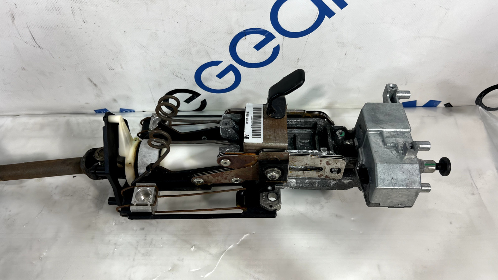 ASTON MARTIN VANTAGE V8 Steering Column OEM 8D33-3C529-AB Steering Column