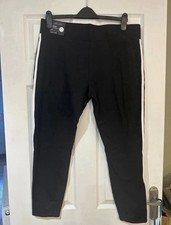 New Look Ladies Black Side Stripe CapriLeggings Size 18