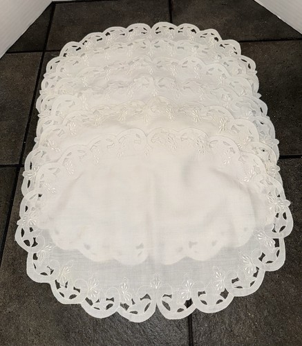 Vintage 1940’s White Cotton Oval Placemats W Detailed Floral Cutwork Set Of 6