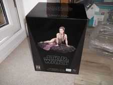 Star Wars Gentle Giant Slave Leia Statue