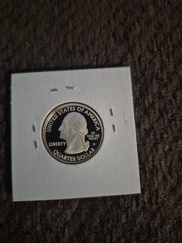 2009s 90% Silver Guam Quarter Uncirculated - Picture 2 of 3