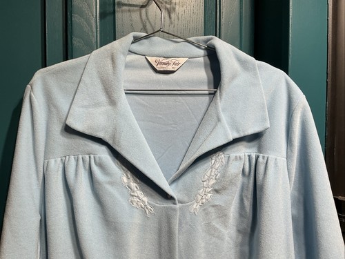 Vintage Womens VANITY FAIR Nylon Snap Down ROBE XL 3/4 Sleeves Pocket Blue A15 - Picture 2 of 6