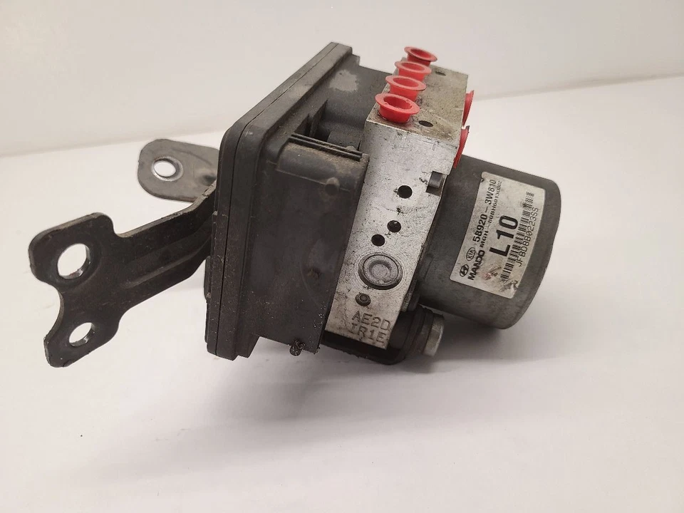 14-16 KIA SPORTAGE Anti-Lock Brake Part Actuator And Pump Assembly 589203W810 — 第 2/4 张图片