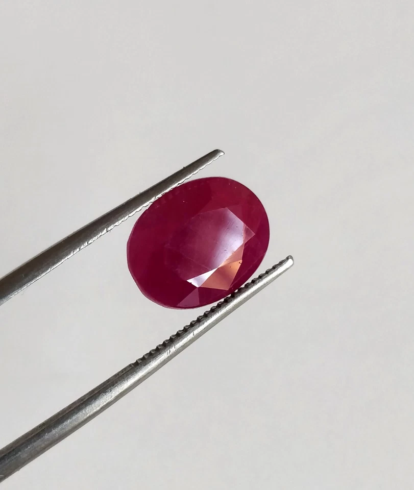 Deep Red Unheated Ruby 12x8 mm oval cut loose Gemstone natural and genuine Ruby - Image 2 of 4