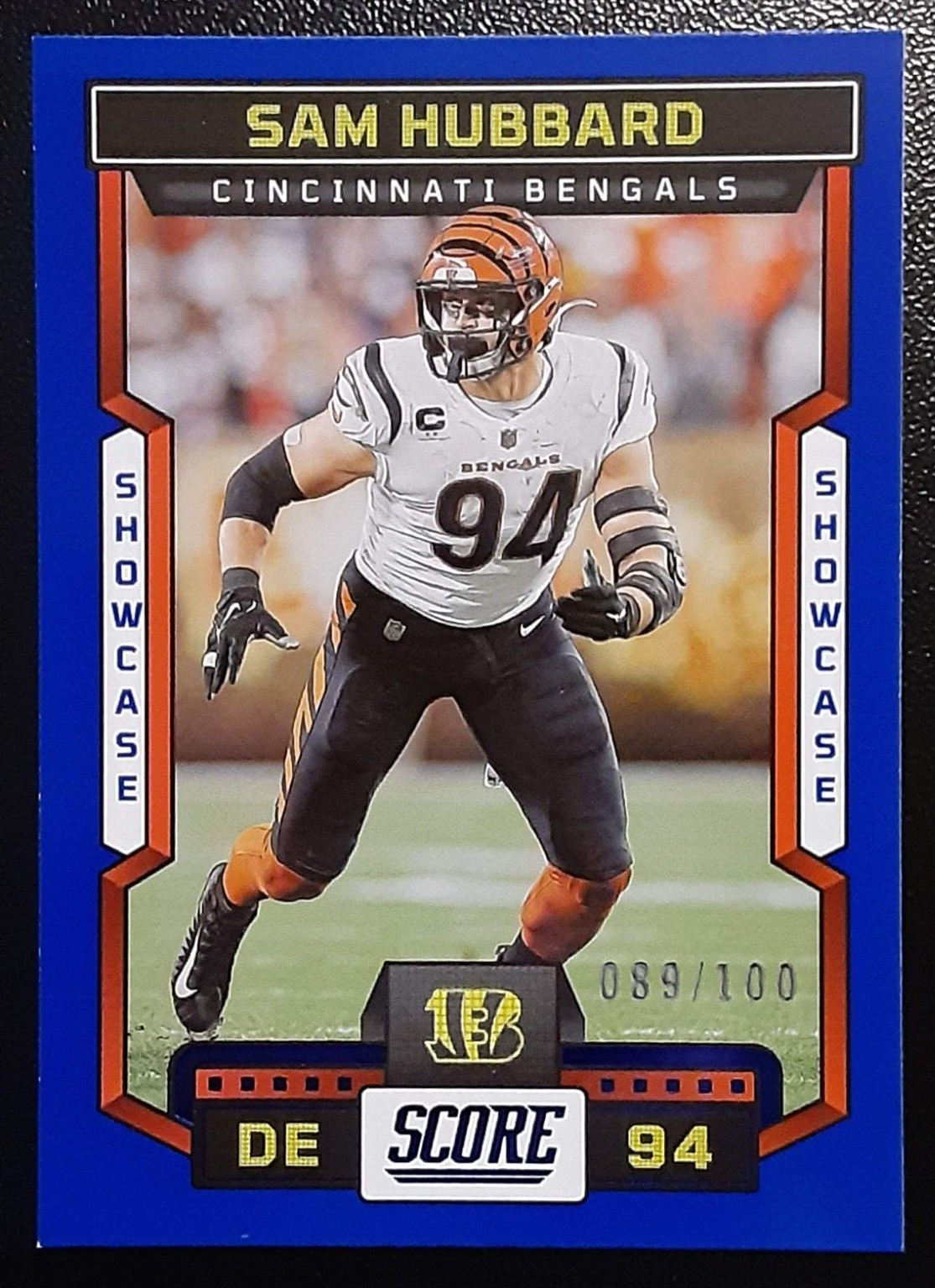 2023 Panini Score Football Blue Showcase Parallel /100 #204 Sam Hubbard