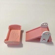 Sylvanian Families Calico Critters - Pink Slide and Baby Cradle