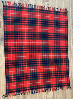 Clan Royal Scotland Red Green Blue Plaid Throw Wool Blanket 64x48in cover