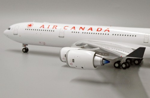 Air Canada A340-500 Reg: C-GKOM JC ali pressofuse scala 1:200 LH2177 - Foto 10 di 12