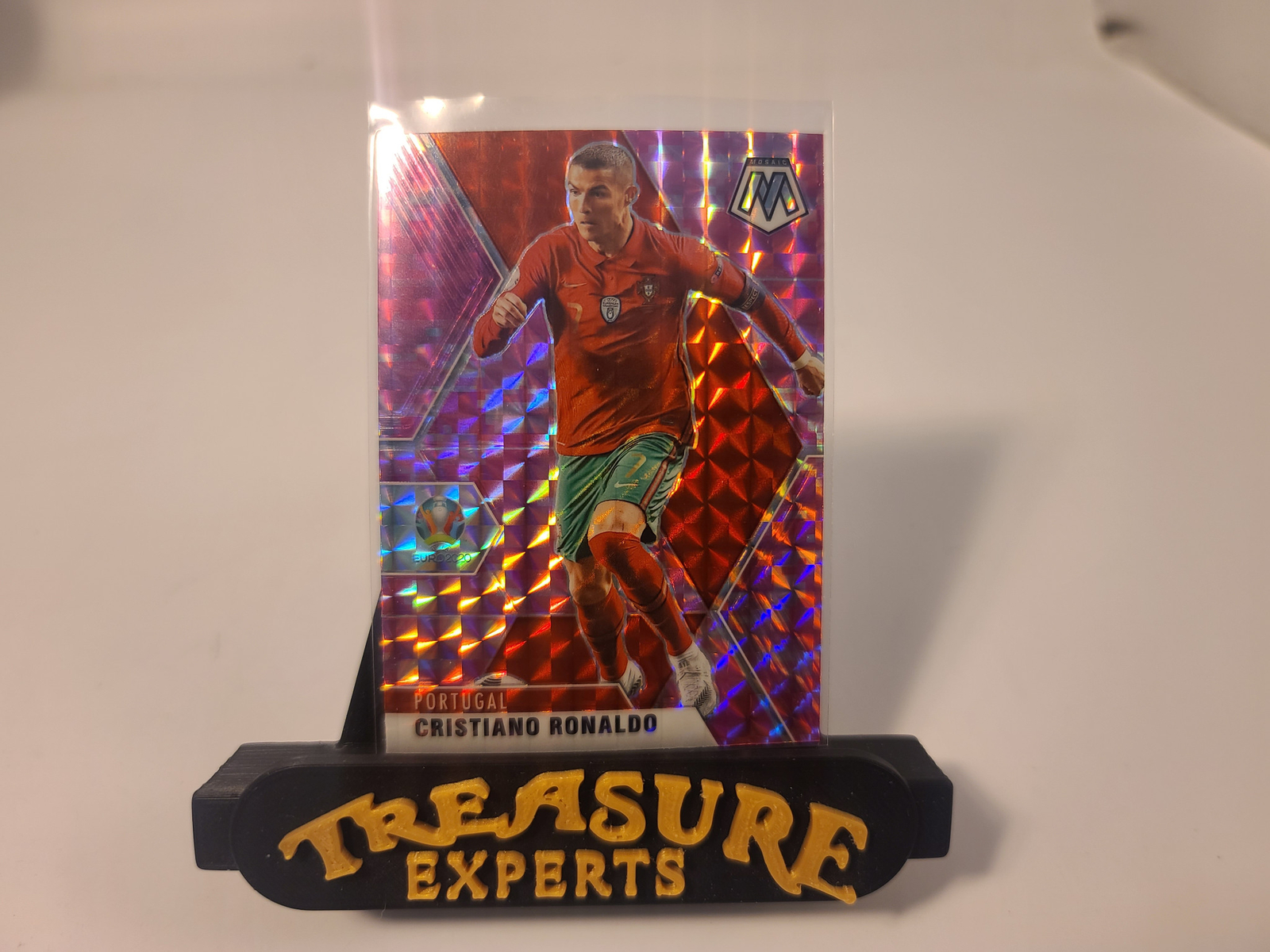 2021 Mosaic UEFA Euro #160 Cristiano Ronaldo Pink Camo Portugal Soccer Card Mint