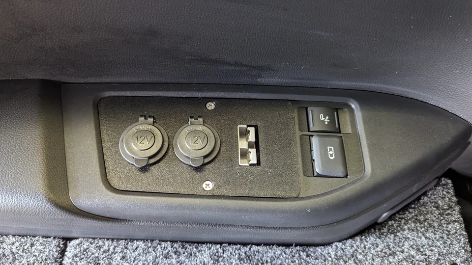 Toyota LandCruiser 300 Series Rear Cup Holder Insert – Dual 12V Sockets + 50A RH - Image 3 of 3