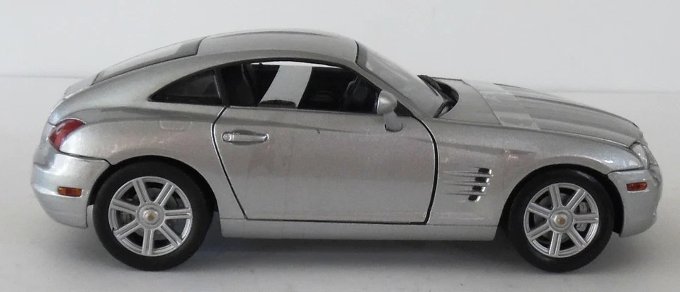 Diecast Silver 2003 Chrysler Crossfire 1:18 Solido New - Image 3 of 4