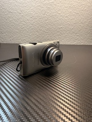 Canon IXUS 220 HS 12.1MP Digitalkamera - Schwarz