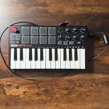Akai Mini mkII 25 Keys Keyboard Synthesizer