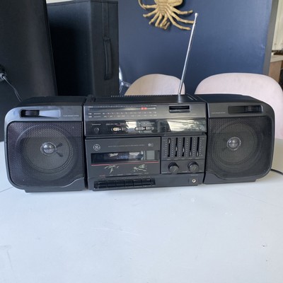 Boombox GE 3-5667A AM FM Cassette Stereo VTG 90s With Detachable Speakers Tested