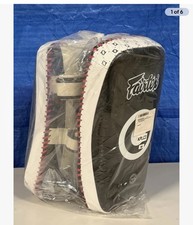 Fairtex Curved MMA Muay Thai Pads for Punchin...