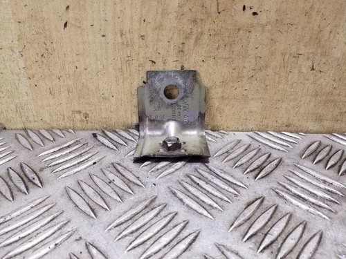 VW PASSAT Variant B8 3G5 Kotflügelhalter vorne links 3G0809471 1.60 26178300