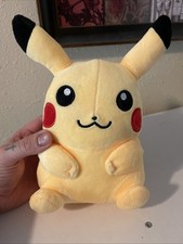 Pokemon: Pikachu Plushie