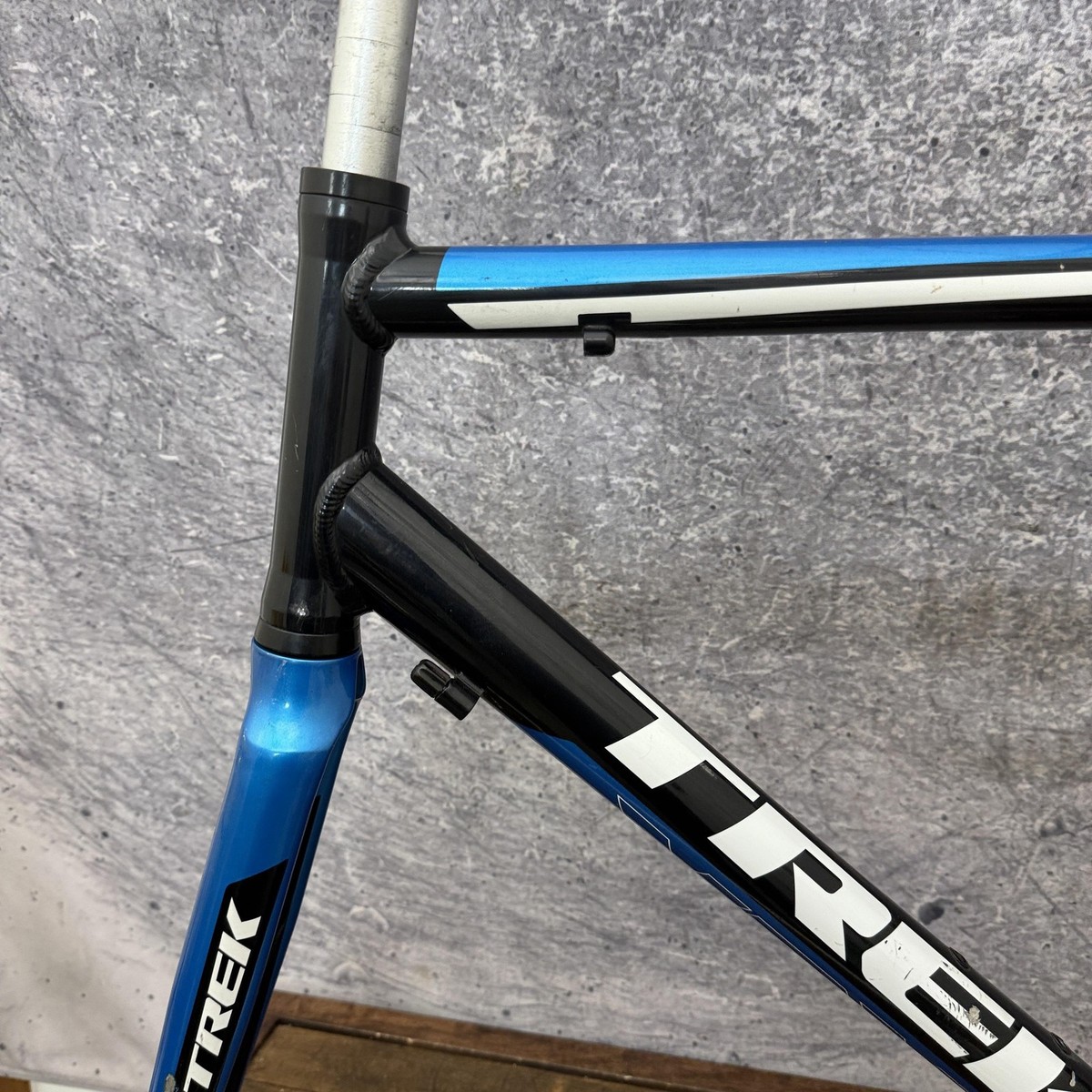 Trek One Series 1.1 Aluminum 100 Road Bike Frame 56cm Black Blue