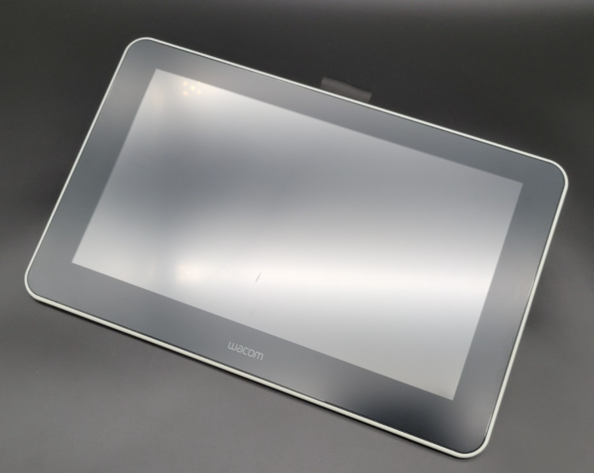 Wacom One Creative Pen Display DTC133W0A 13.3