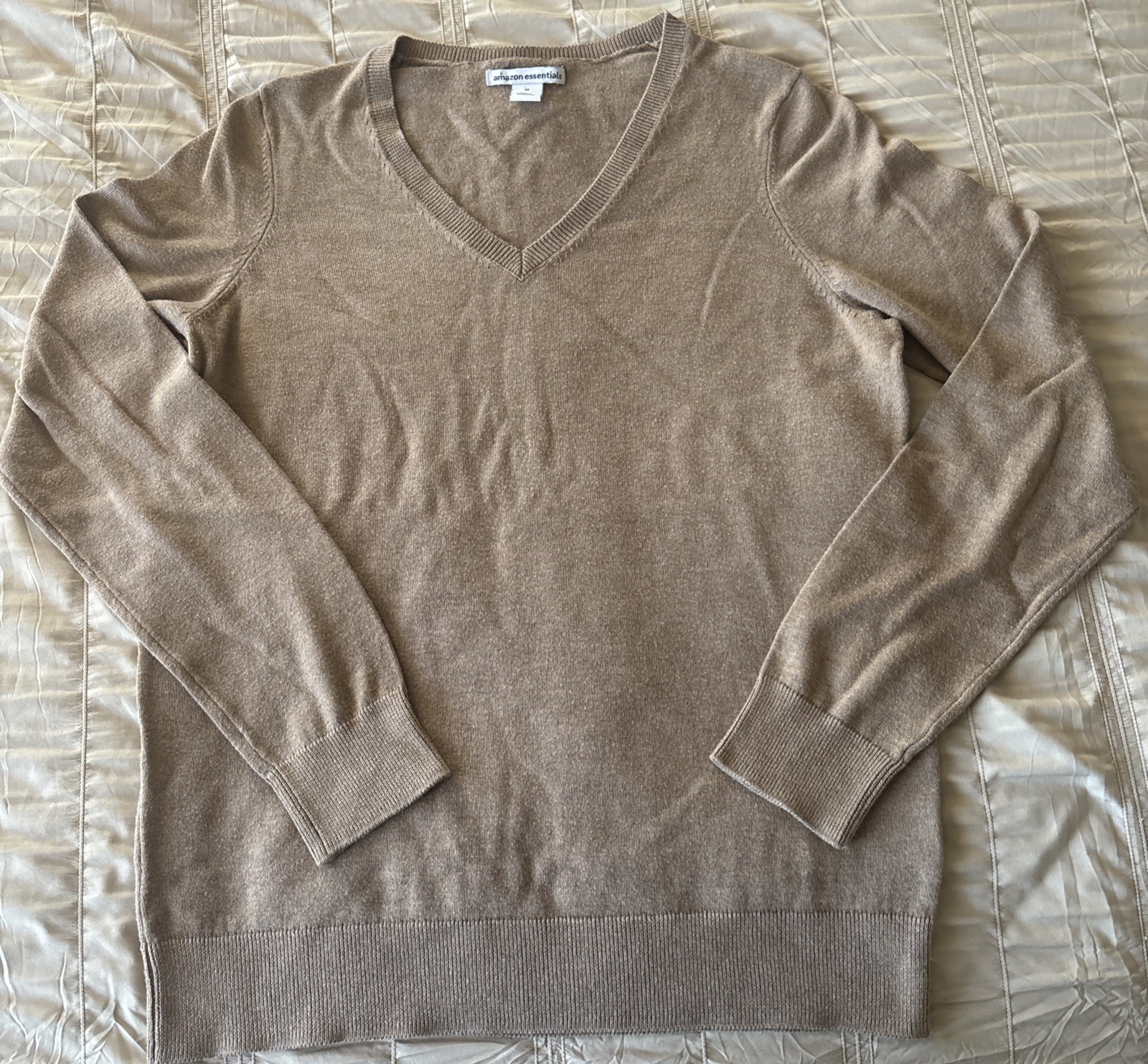 Amazon Essentials Women's V-Neck Pullover  Sweate… - image 2