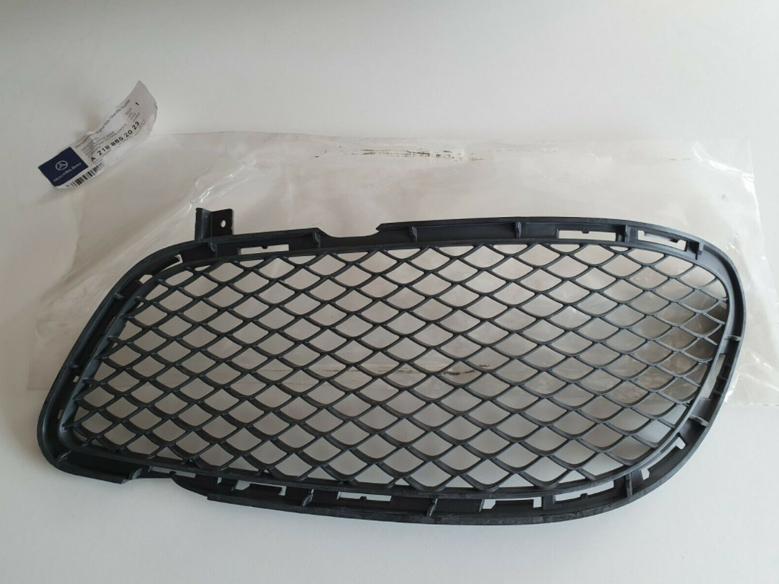 Calandre avant droite d'origine Mercedes-Benz CLS C218 A2188852023