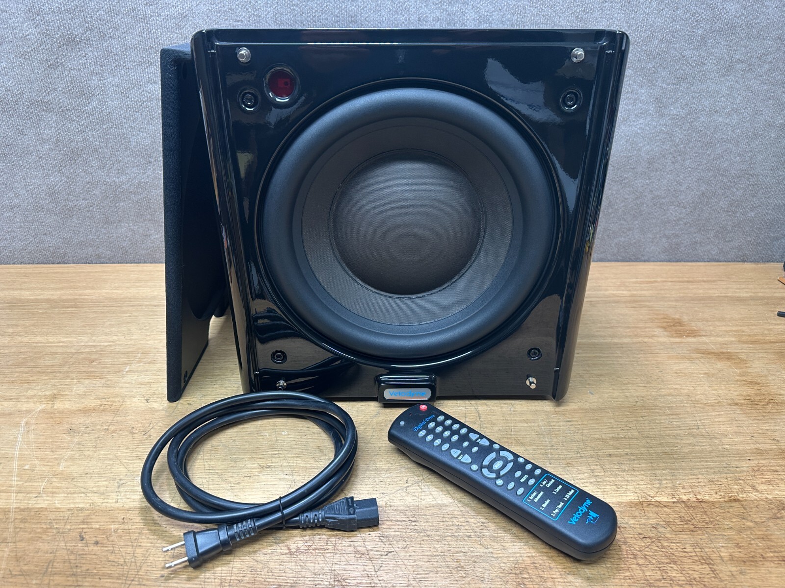 Velodyne Digital Drive Series DD12 Powered Subwoofer Amplifier