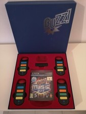 BUZZ! PAL ITA PS3 GIOCO ITALIANO COMPLETO DI TELECOMANDI BUZZ MUSIC QUIZ BUZZERS