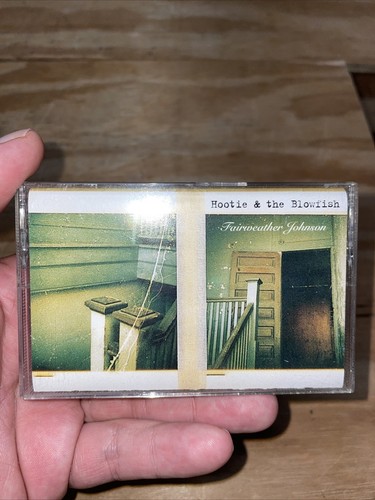 2 Hootie &The Blowfish Cassette Tapes - Cracked Rear View & Fairweather Johnson - Imagen 5 de 17