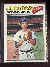 1977 Topps - Tommy John #128 - Shipped in Bubble Mailer