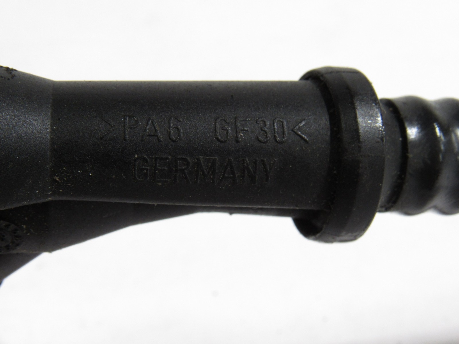 08-12 Maserati Granturismo S 2010 Brake Booster Vacuum Hose Line Pipe ^:Y