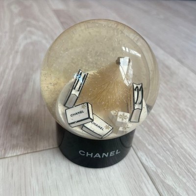 CHANEL Snow Dome 2012 Limited Edition Rare Ornament Authentic Collectible